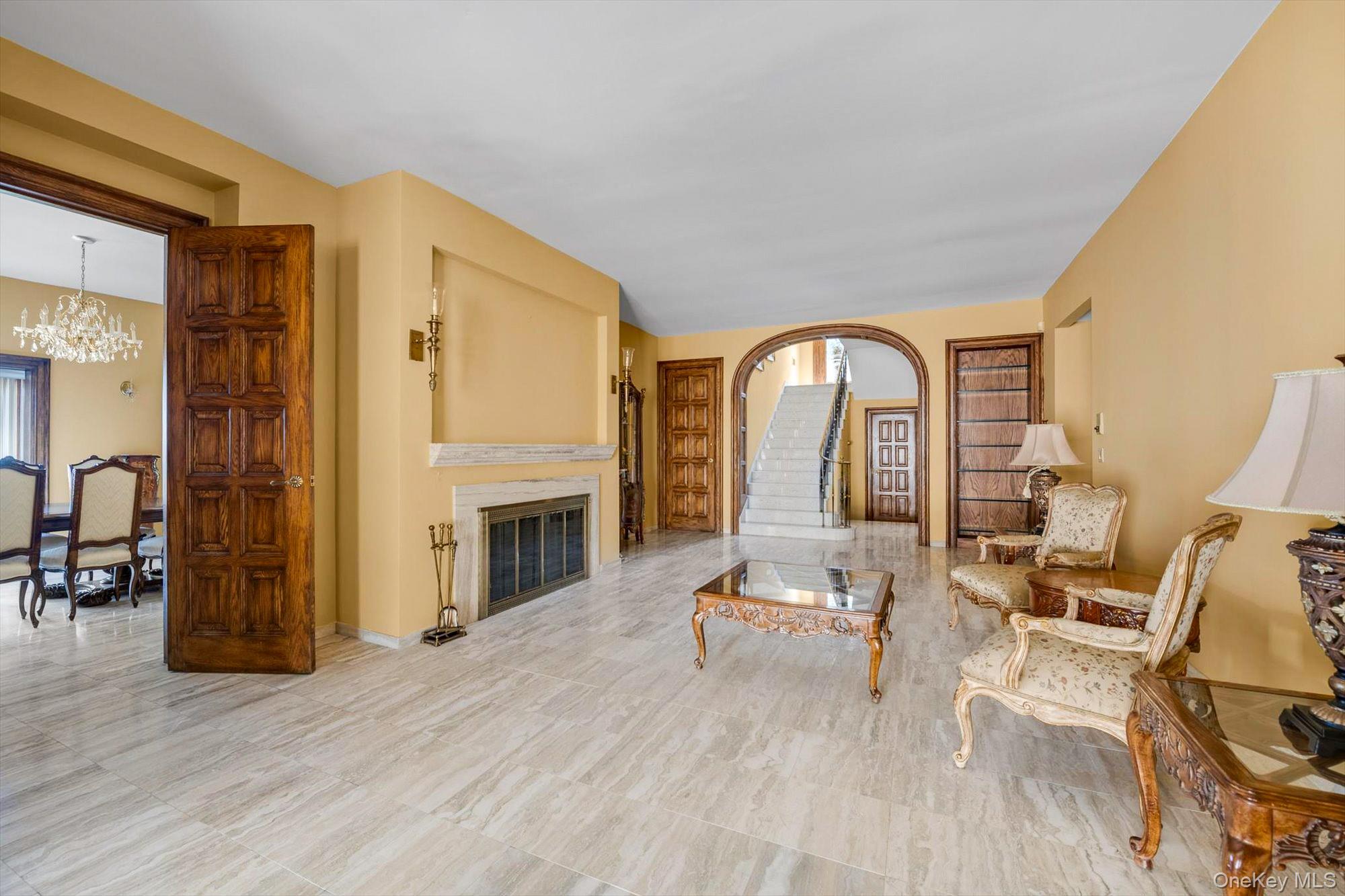 118 Malba Drive – For Sale photo 4