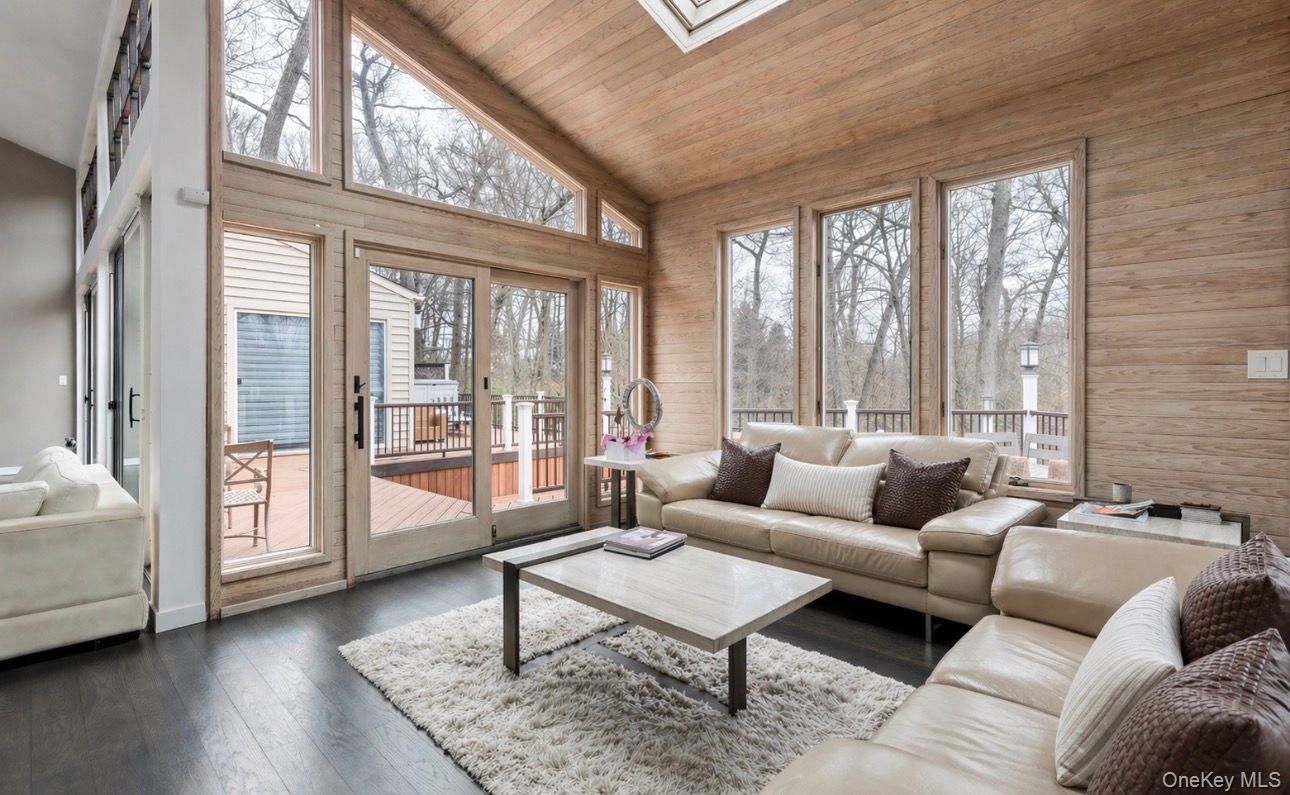 7 Windemere Crest – For Sale photo 8