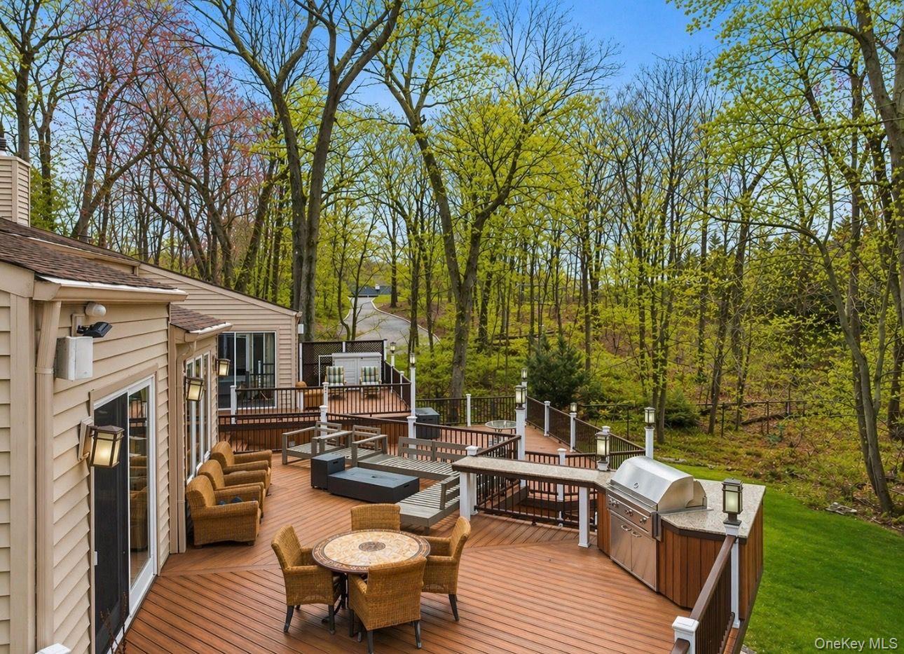 7 Windemere Crest – For Sale photo 3