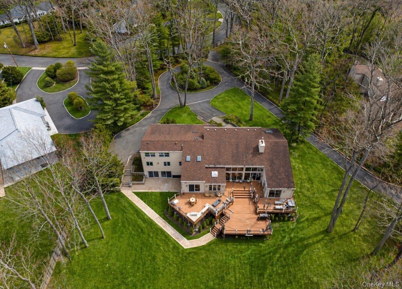 7 Windemere Crest – For Sale photo 4