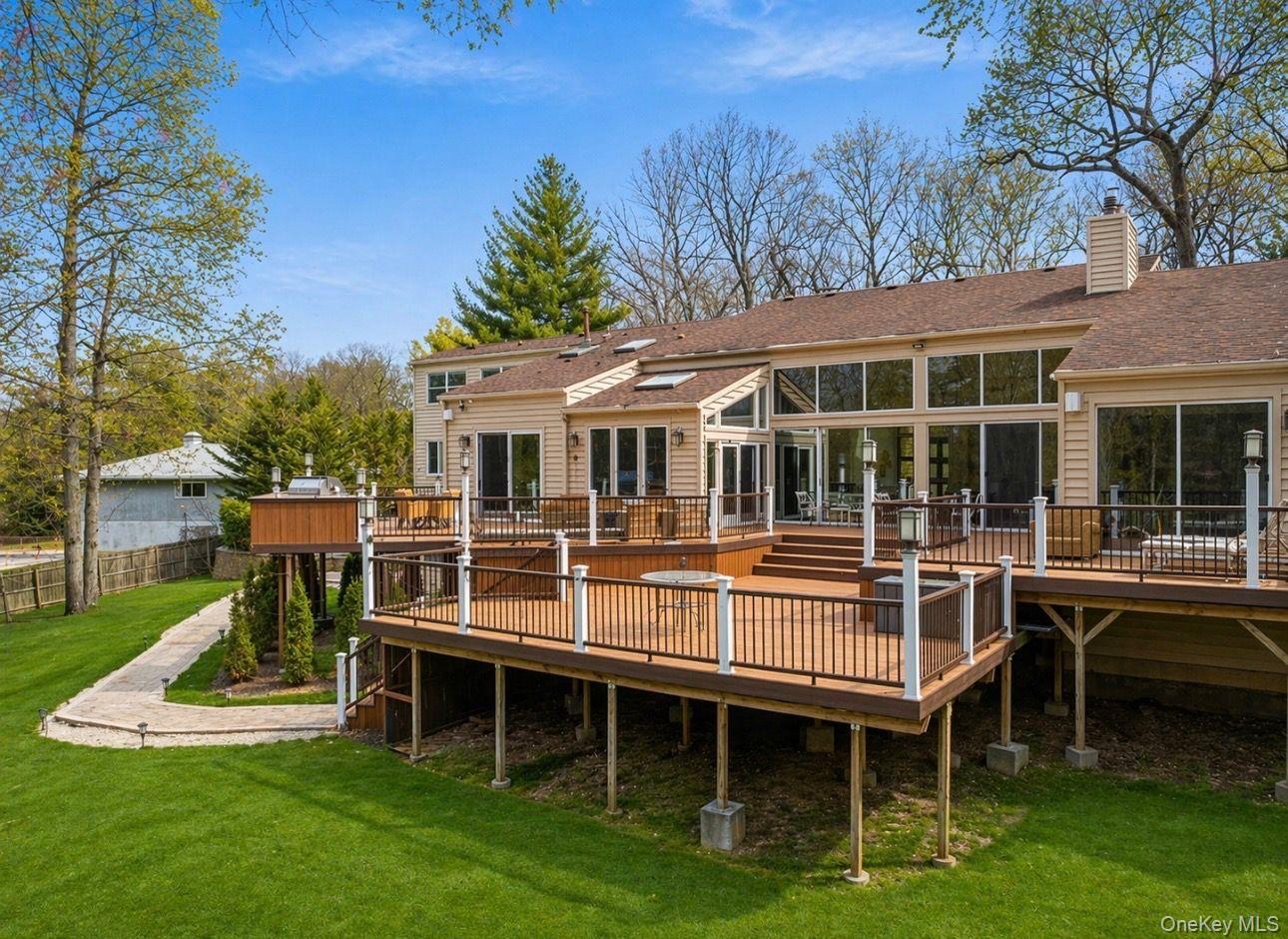 7 Windemere Crest – For Sale photo 2