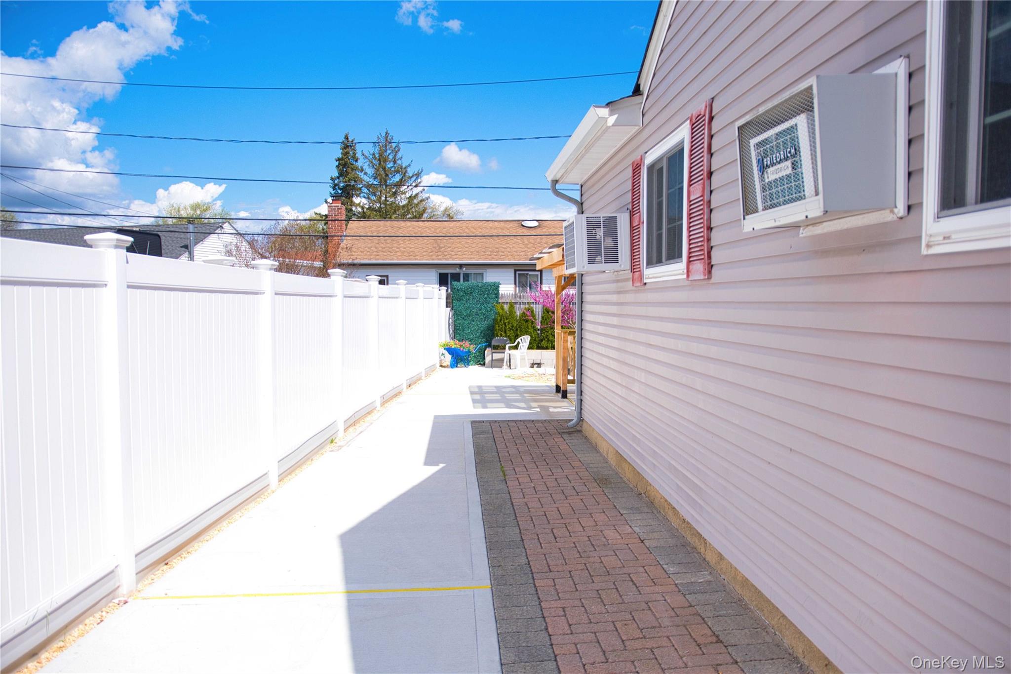 65 Cheshire Road – For Sale photo 5