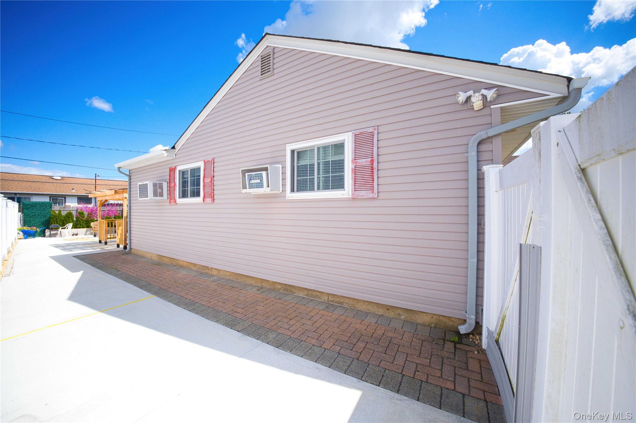 65 Cheshire Road – For Sale photo 7