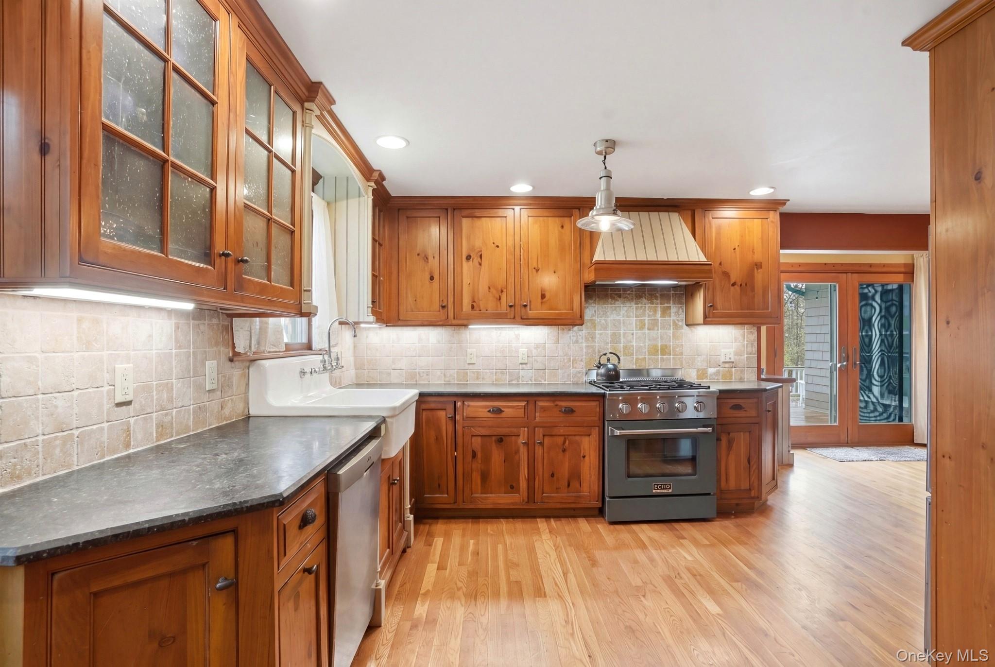 66 Summit Avenue – For Sale photo 15