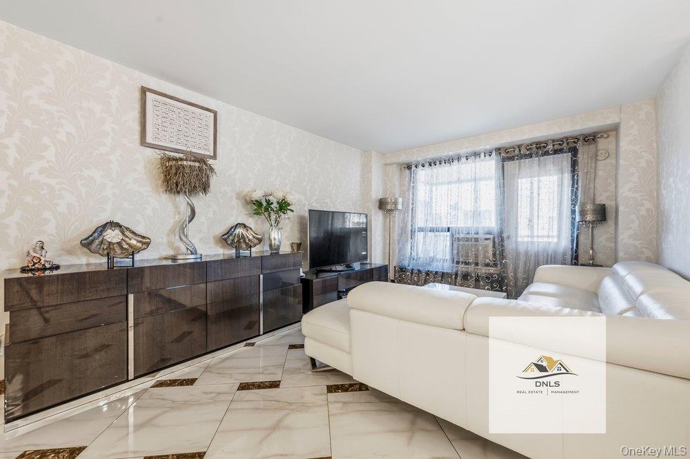 61-45 98th Street, Unit 14K photo 5