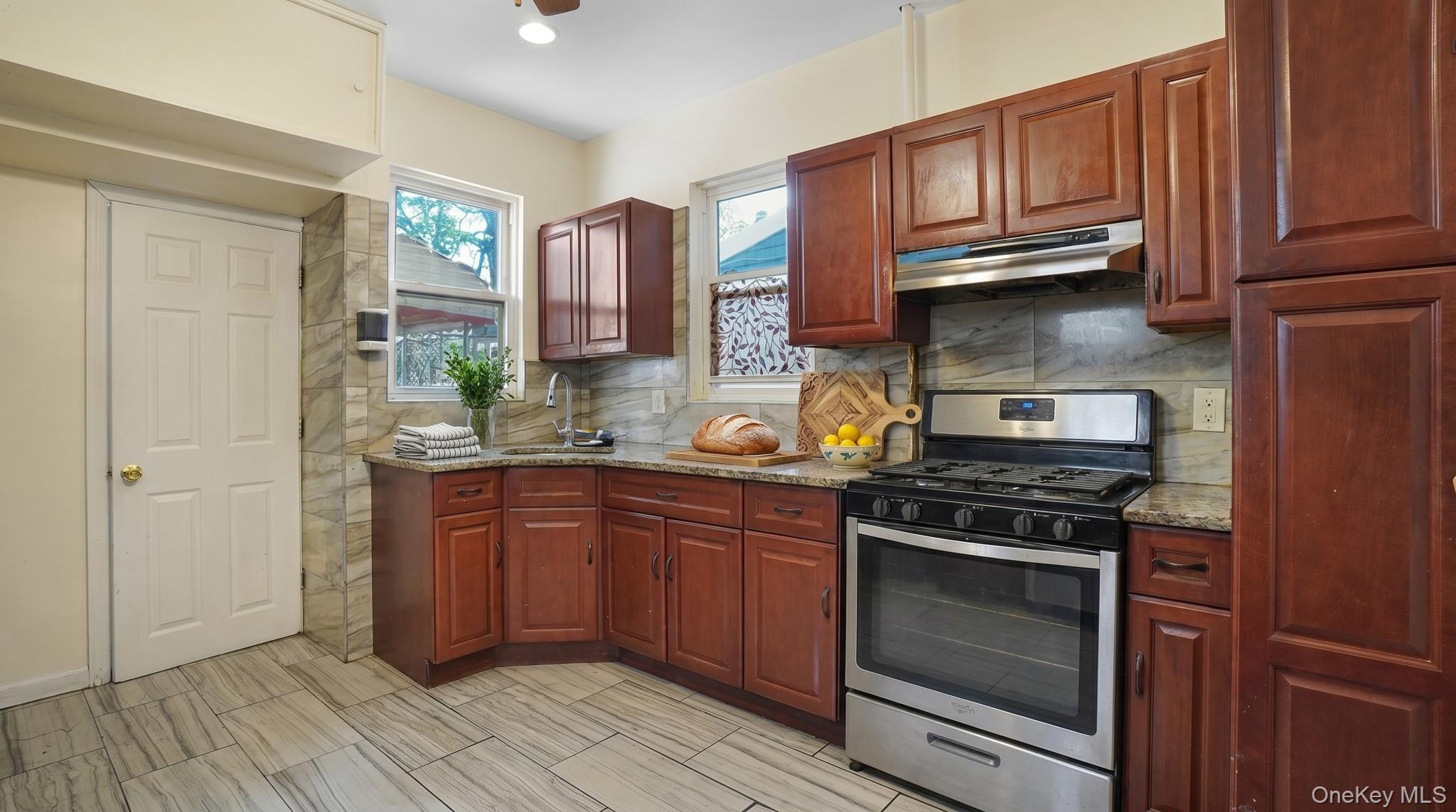 102-12 85th Road – For Sale photo 17