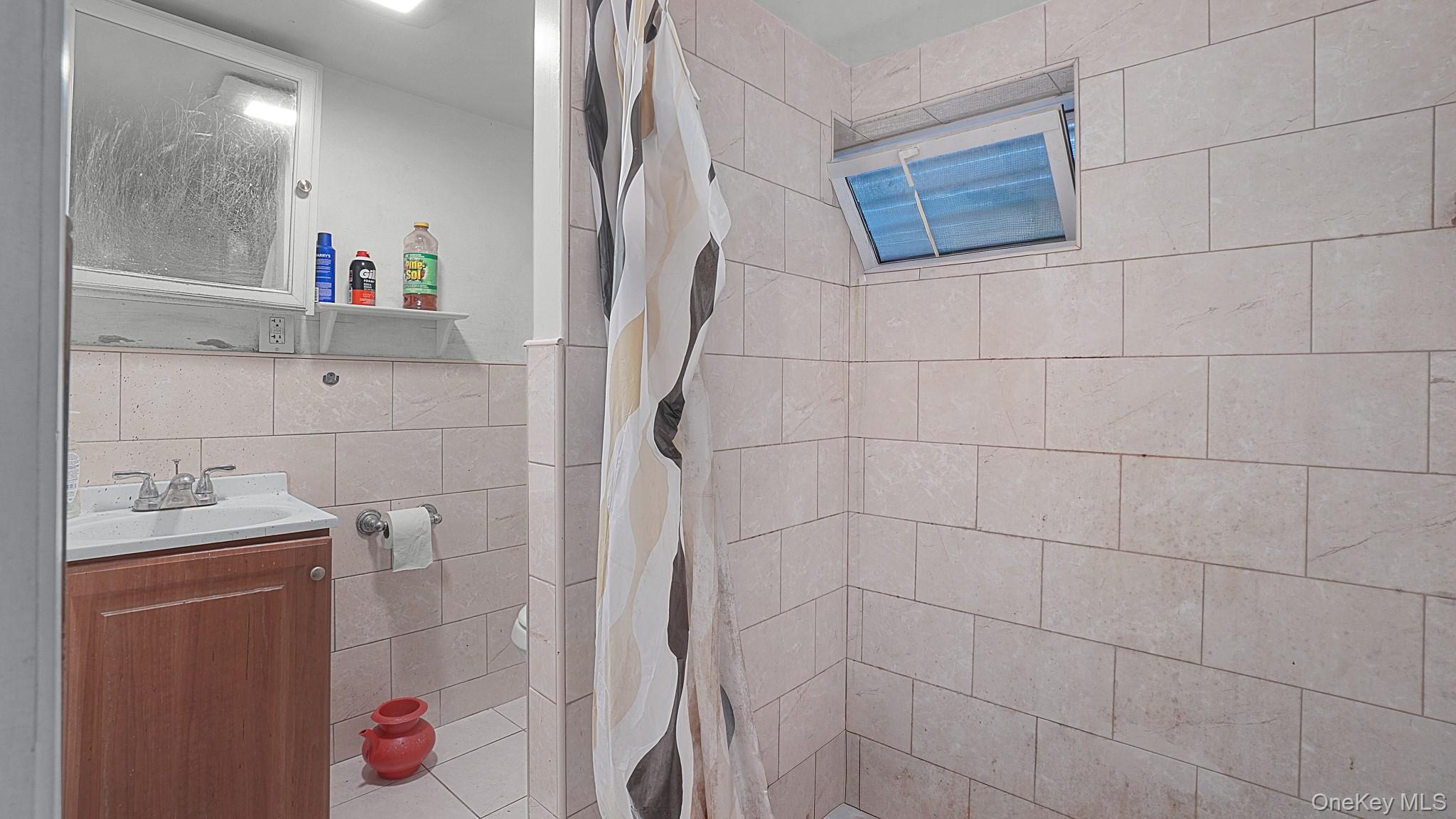 102-12 85th Road – For Sale photo 6