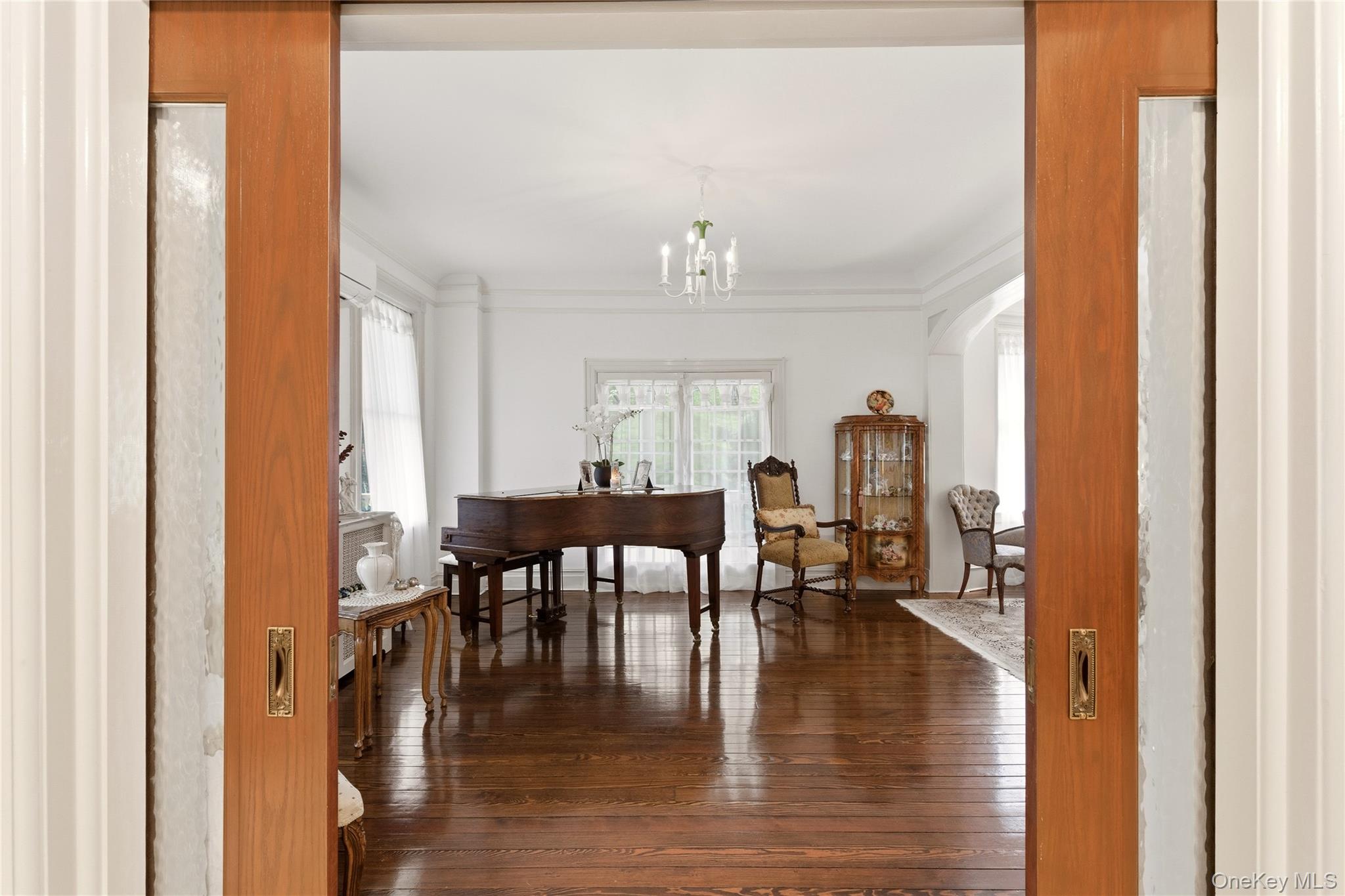 89 Duck Pond Road – For Sale photo 7