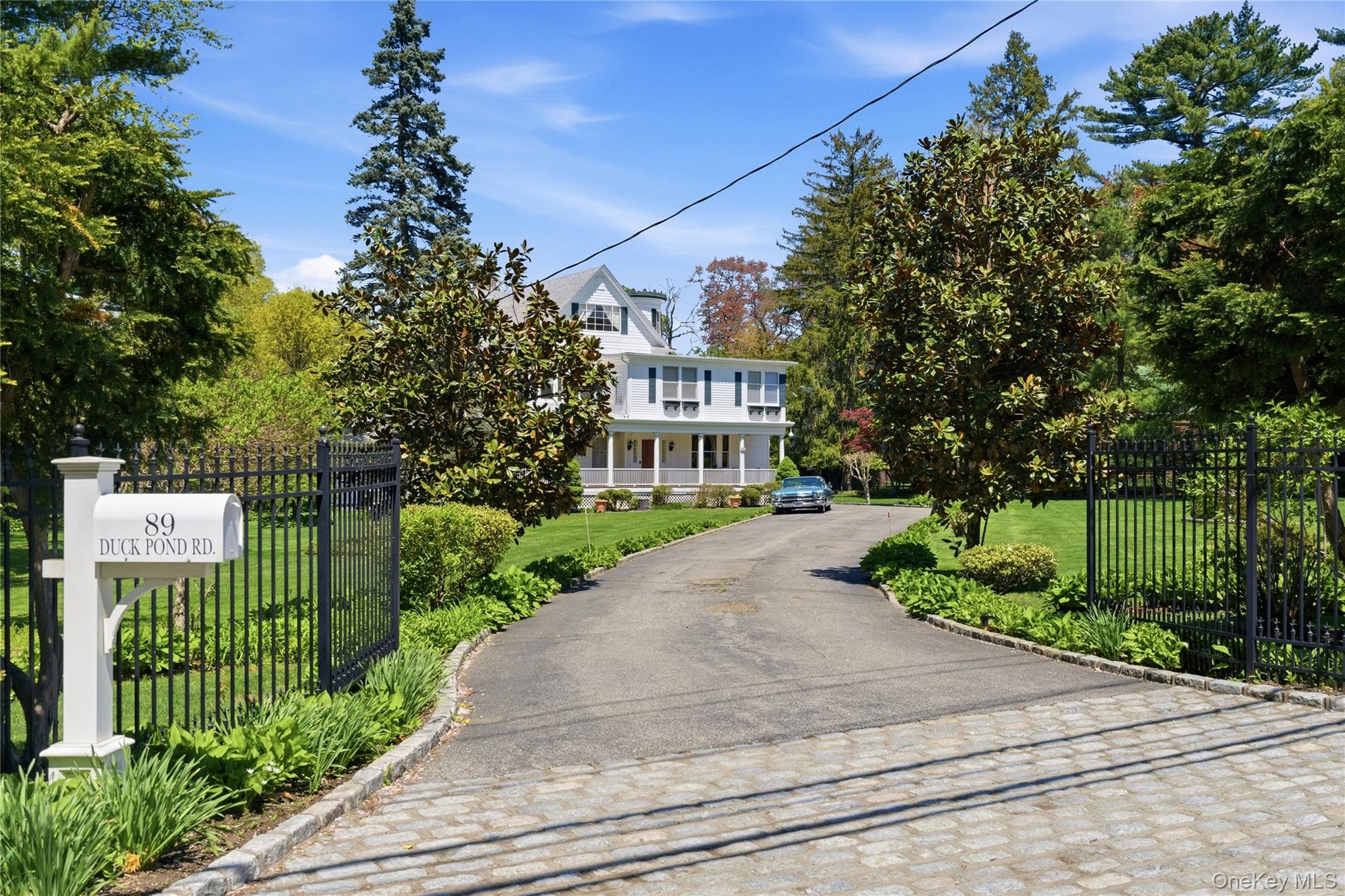 89 Duck Pond Road – For Sale photo 2