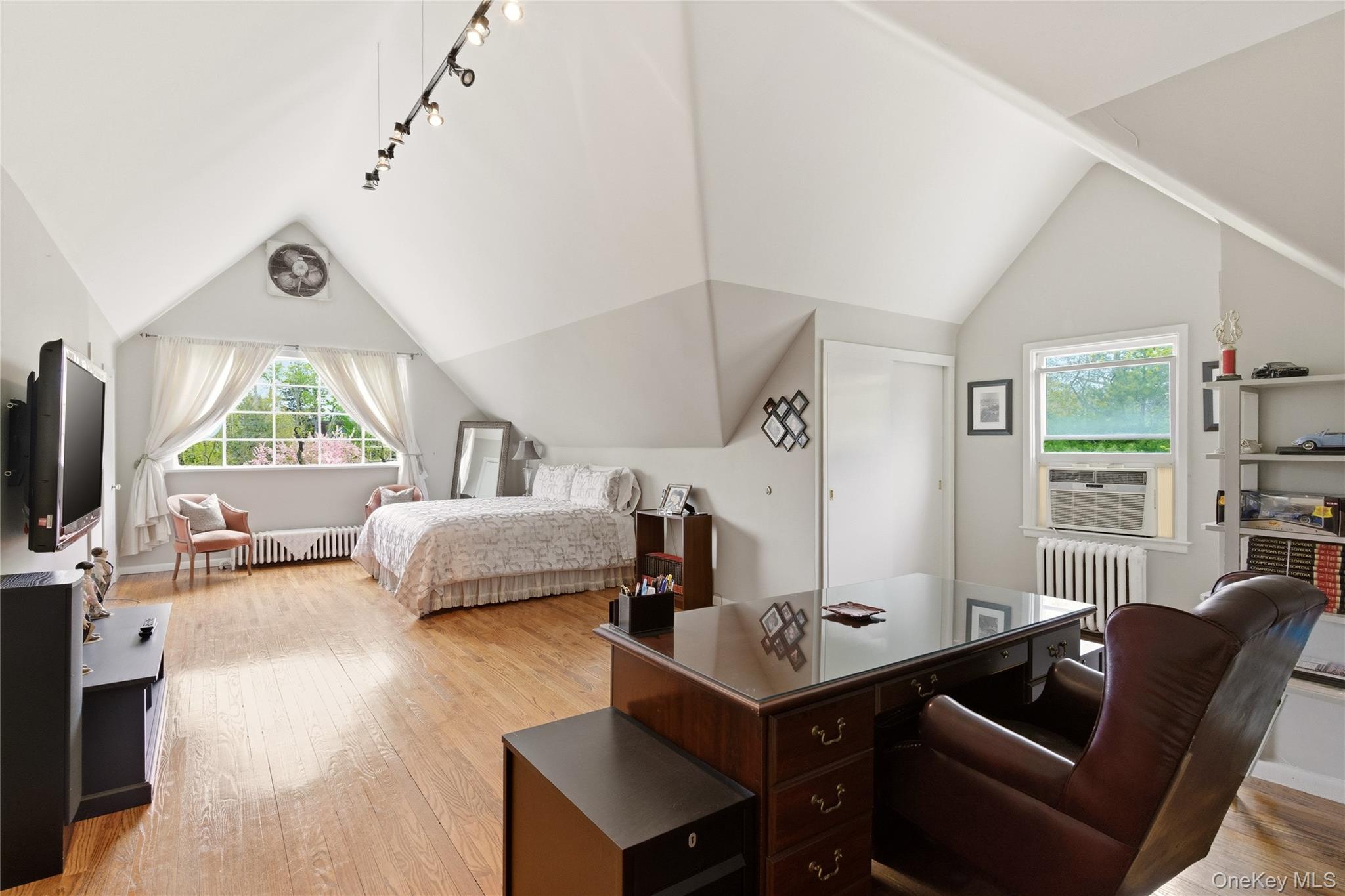 89 Duck Pond Road – For Sale photo 31
