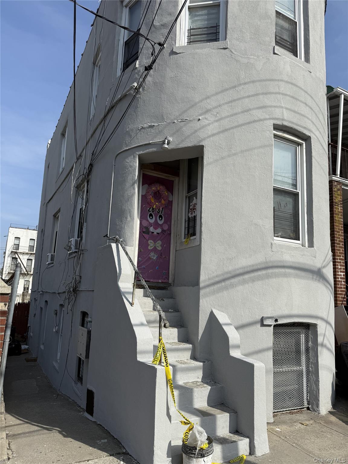 2837 W 37th Street – For Sale