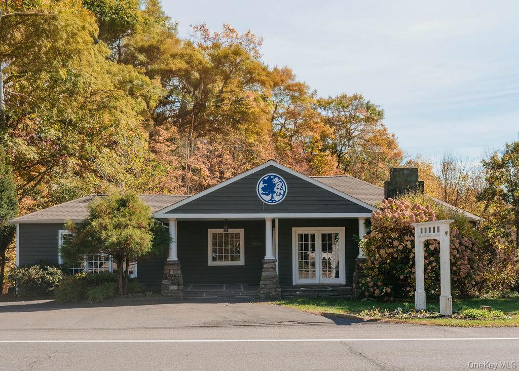3927 Main Street – For Sale