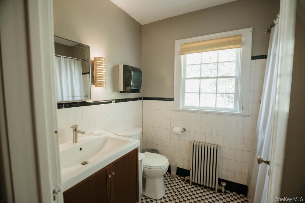 3927 Main Street – For Sale photo 19