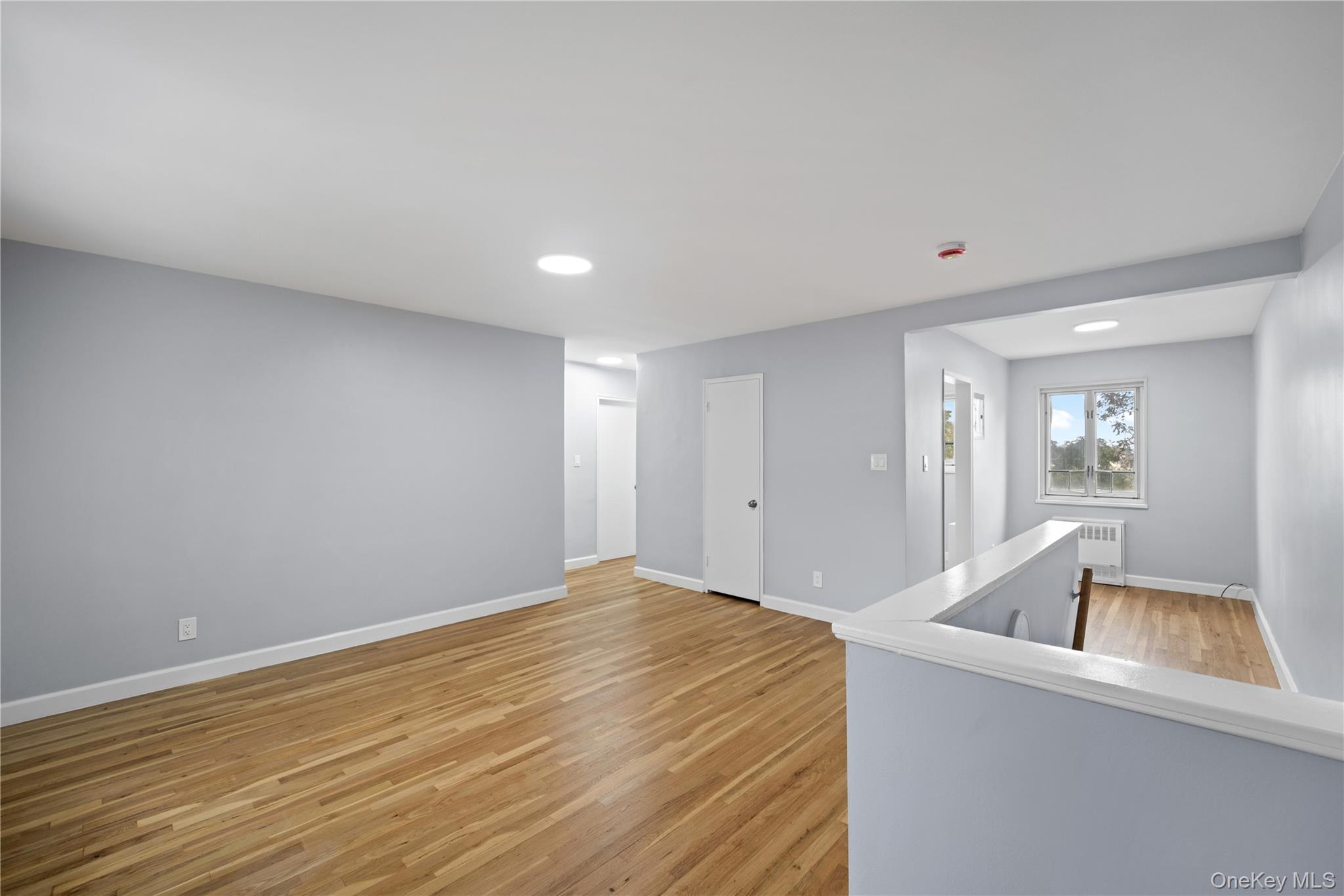221-43 Manor Road, Unit (Upper) 16 photo 9
