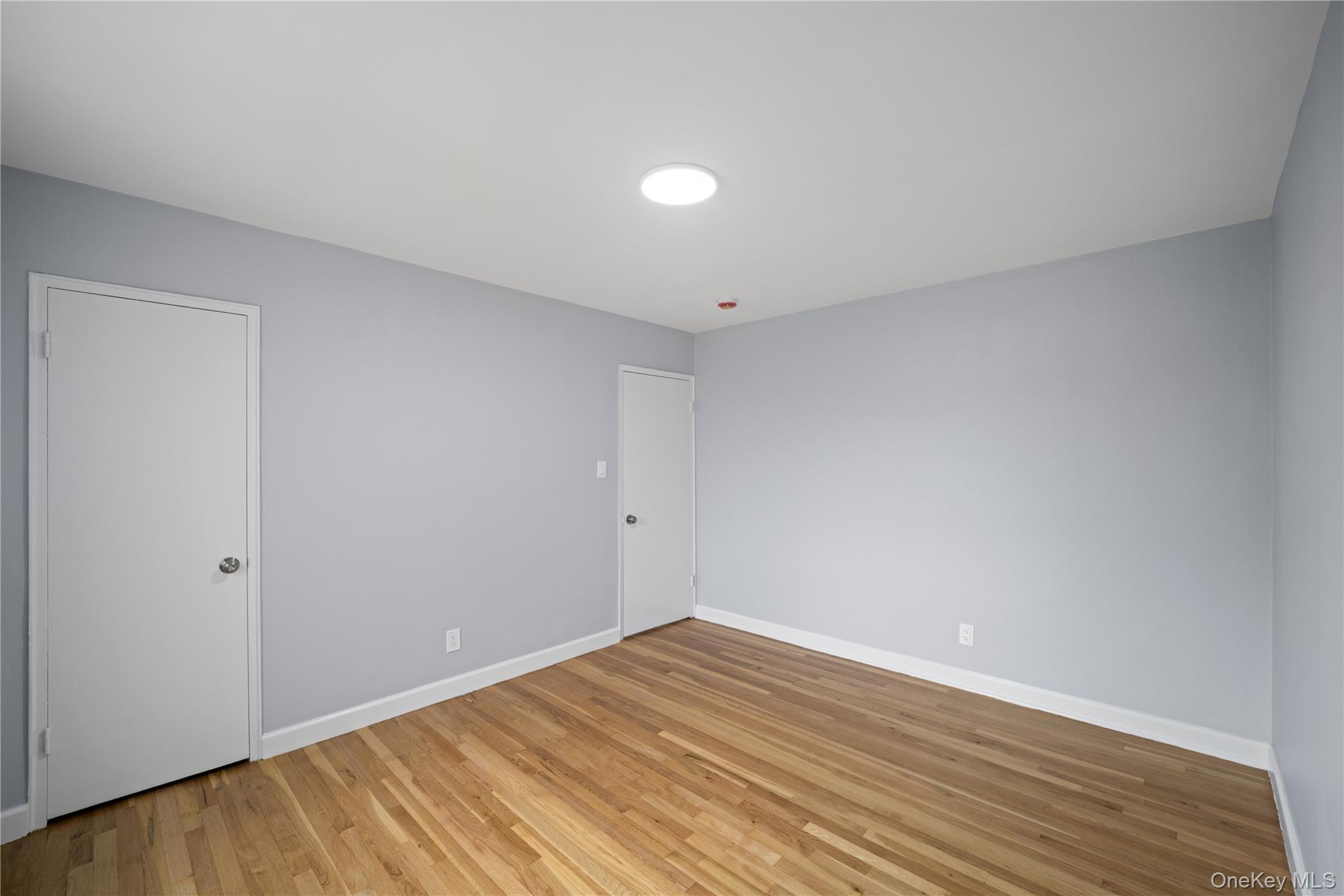 221-43 Manor Road, Unit (Upper) 16 photo 11