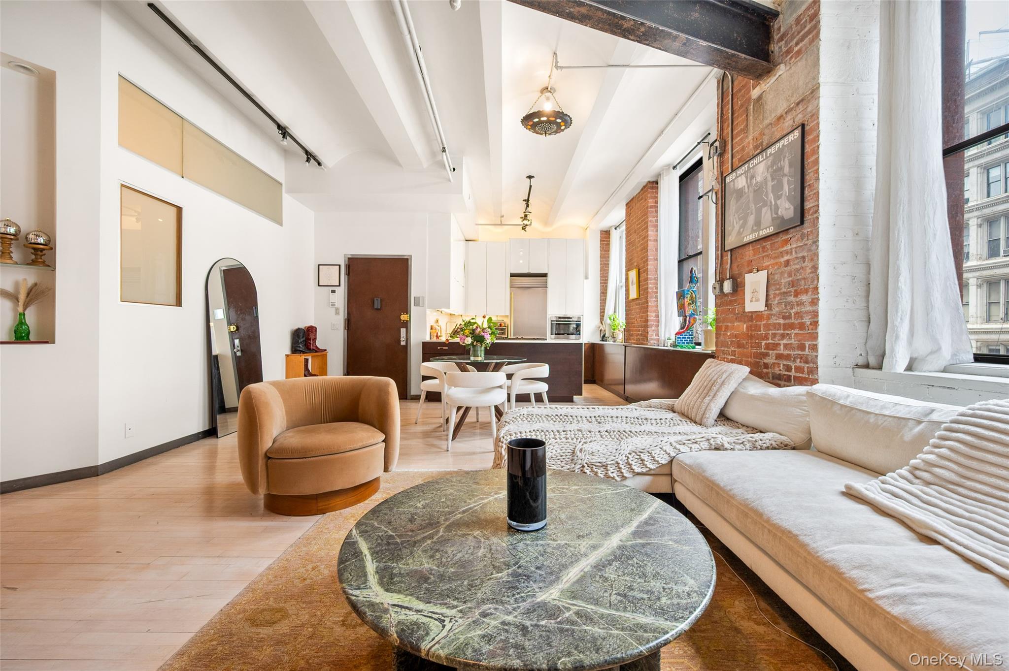 439 Lafayette Street, Unit 3 photo 2