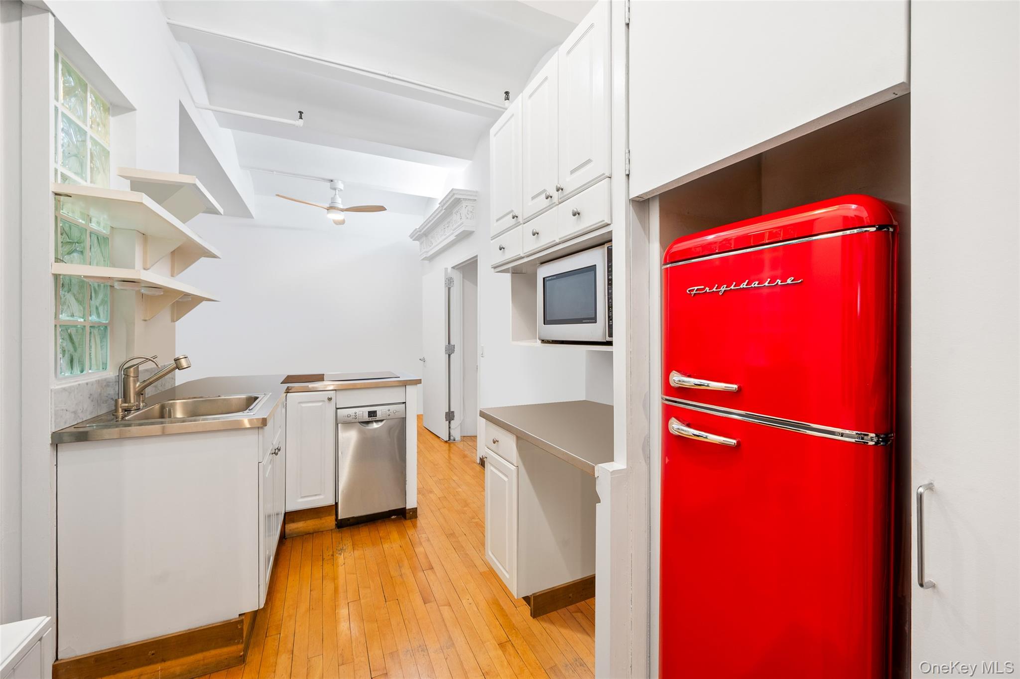439 Lafayette Street, Unit 3 photo 17
