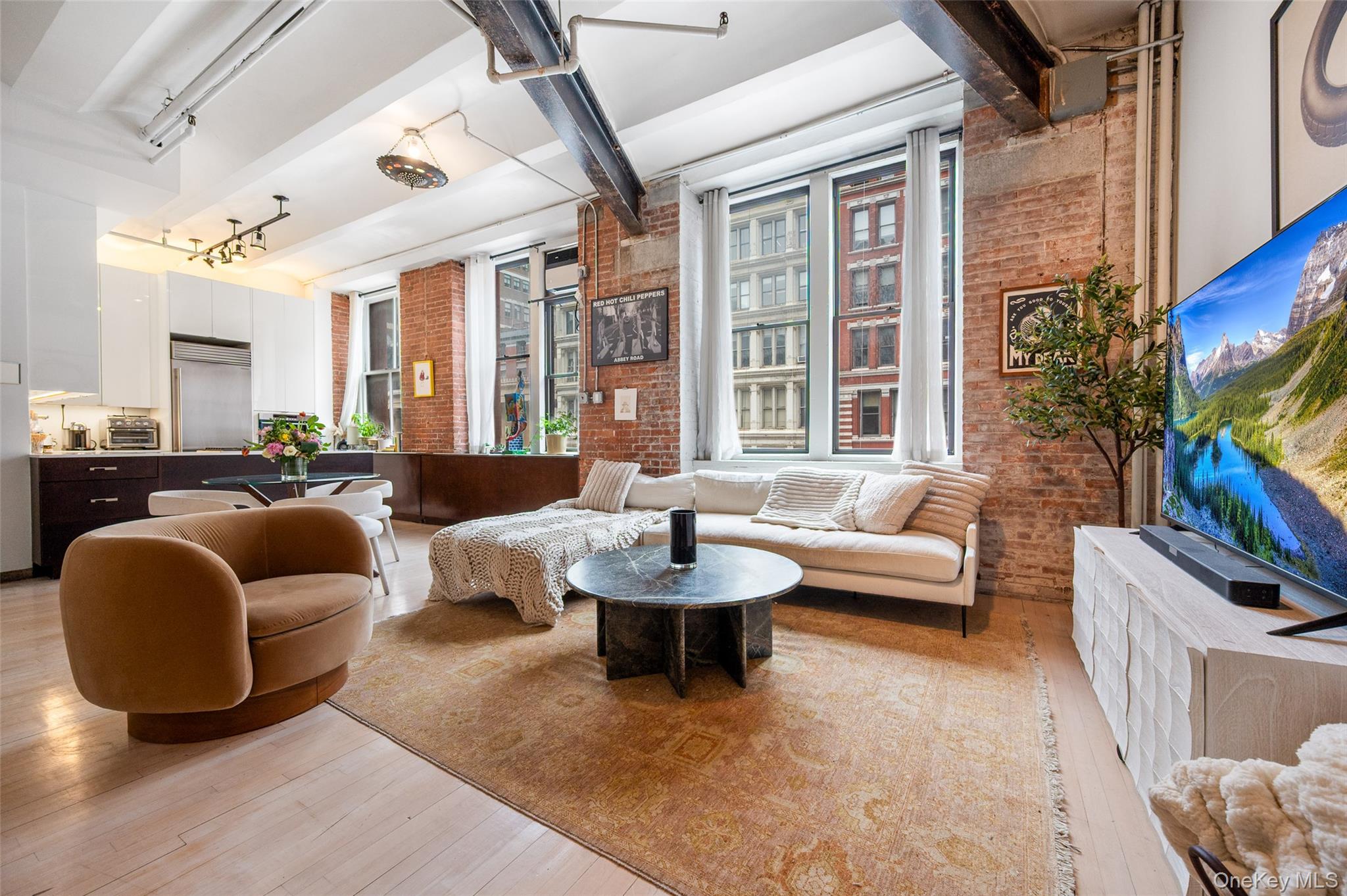 439 Lafayette Street, Unit 3 photo 3