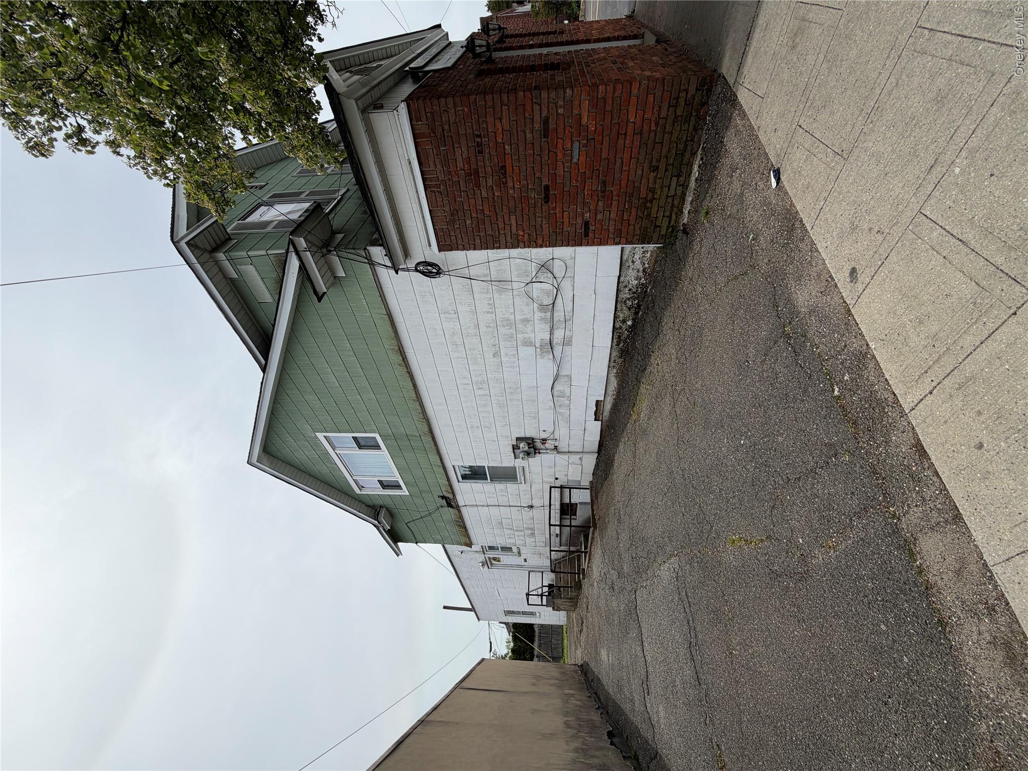 85 Hillside Avenue – For Sale photo 5