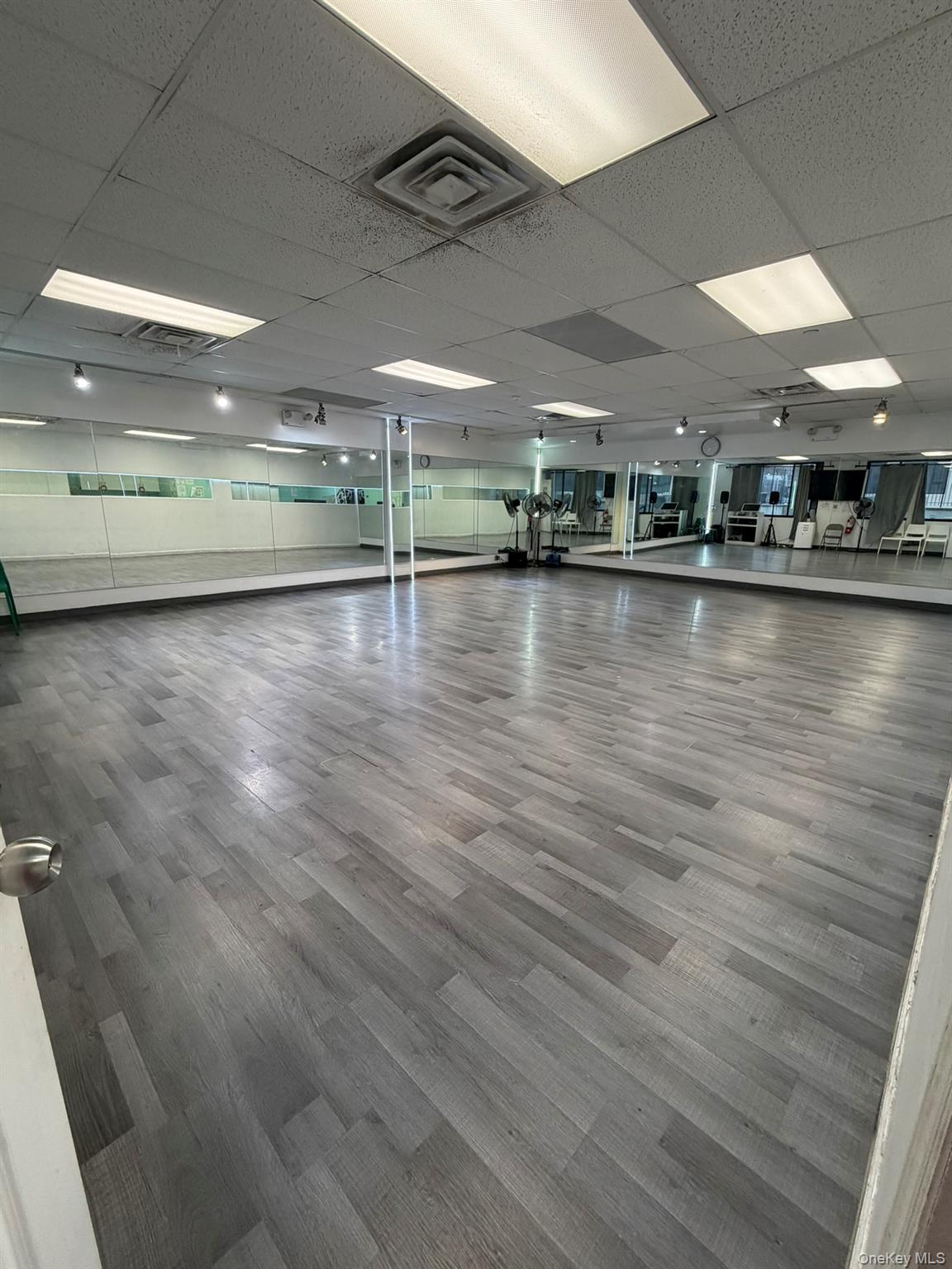 136-46 41st Avenue, Unit 1E photo 3
