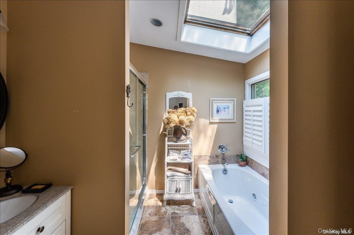 13 Van Scoys Path W – For Sale photo 9
