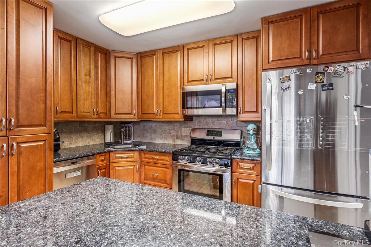 215-15 23rd Avenue, Unit TH  10 photo 15