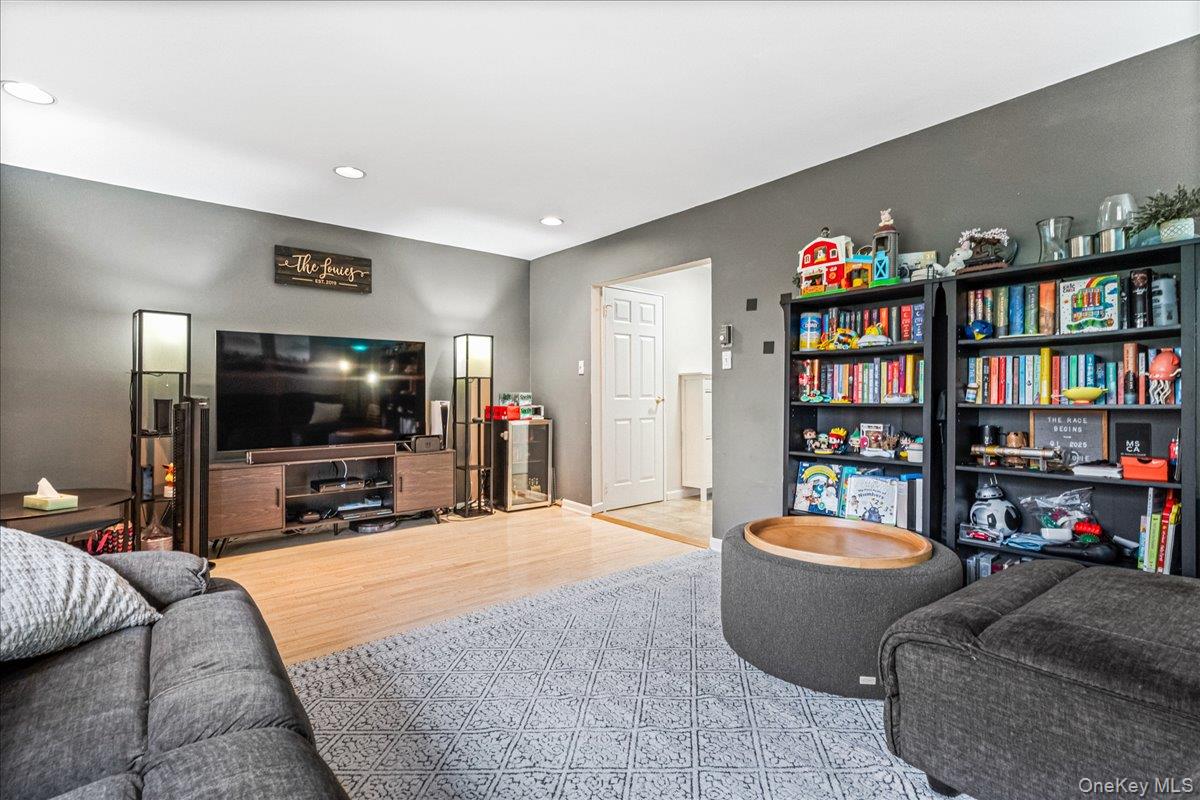 215-15 23rd Avenue, Unit TH  10 photo 4