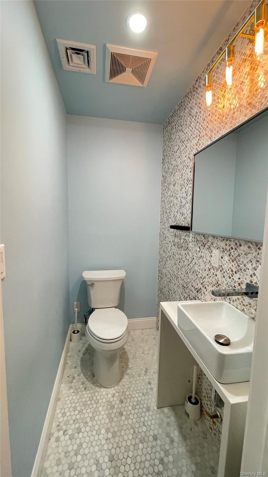 24814 Van Zandt Avenue – For Sale photo 28