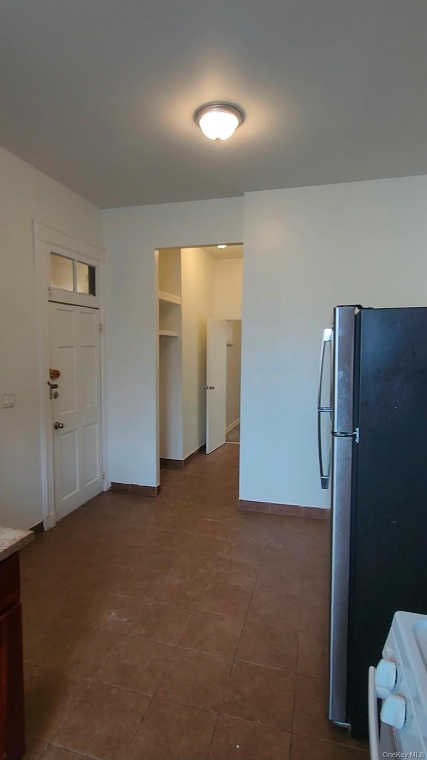 120-15 Jamaica Ave, Unit 2 photo 4