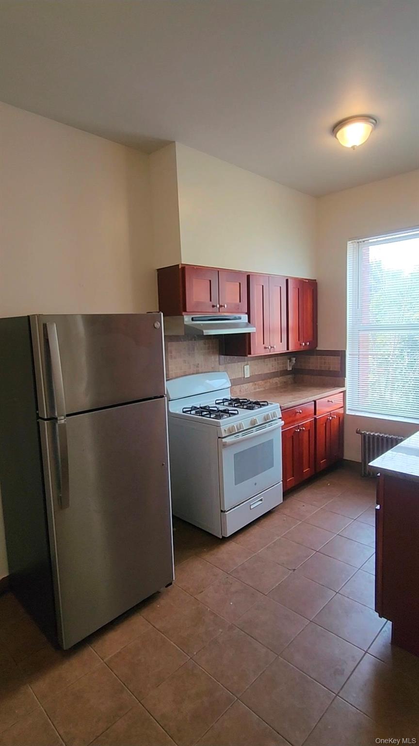 120-15 Jamaica Ave, Unit 2 photo 2