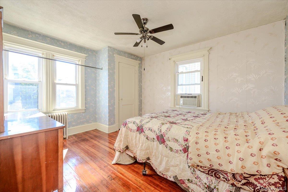 548 Davis Avenue – For Sale photo 14
