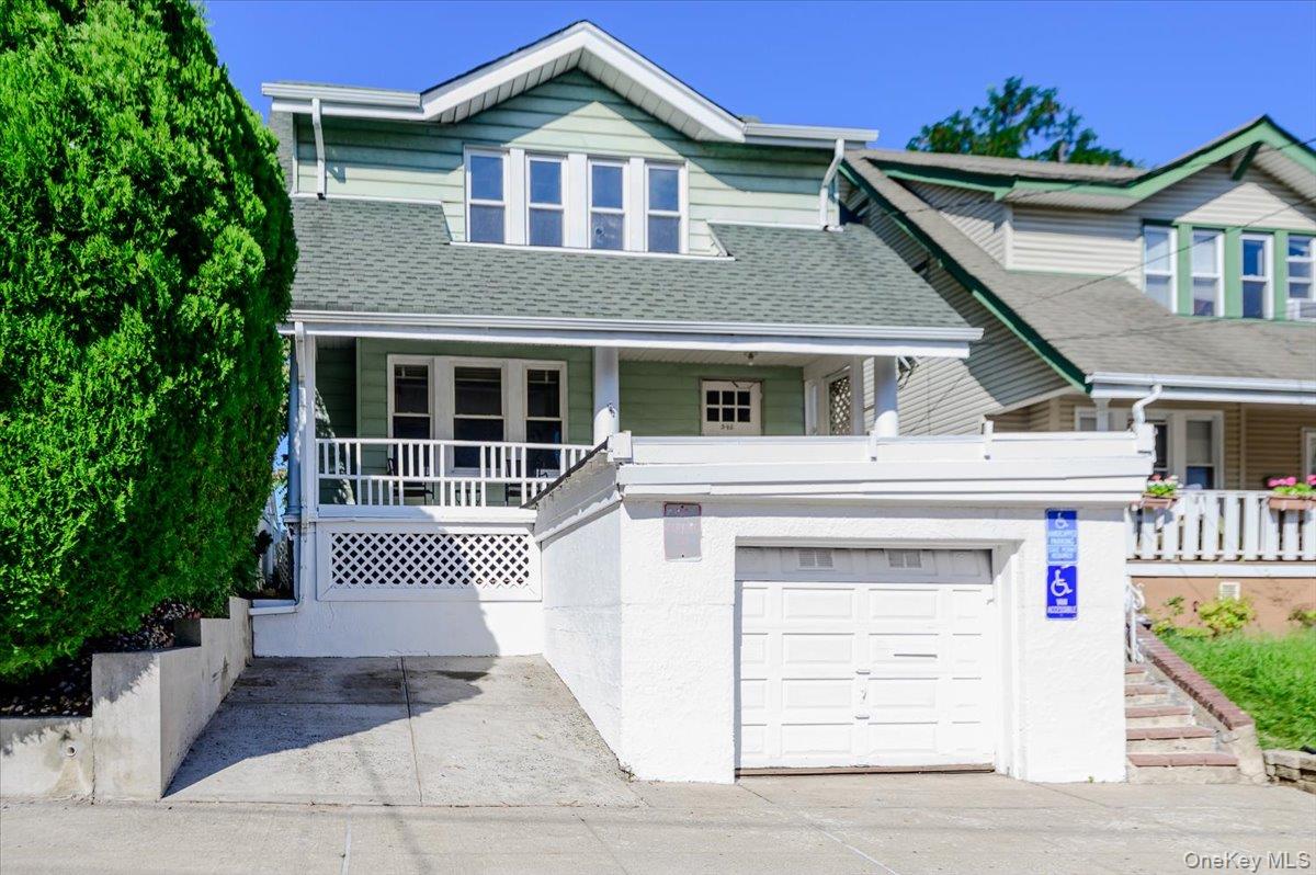 548 Davis Avenue – For Sale