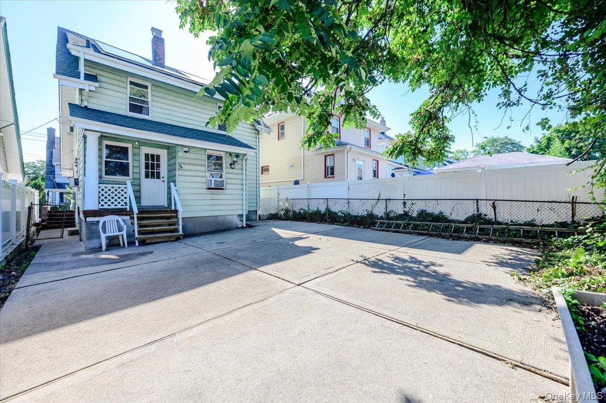 548 Davis Avenue – For Sale photo 20