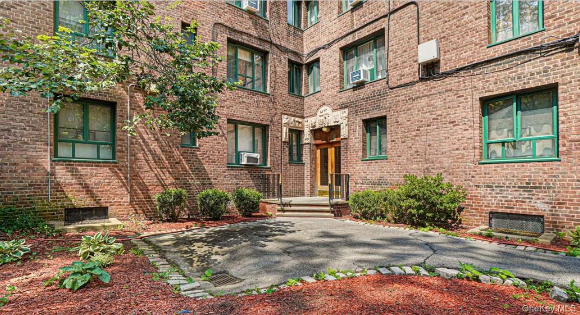 1530 Archer Road, Unit 6D