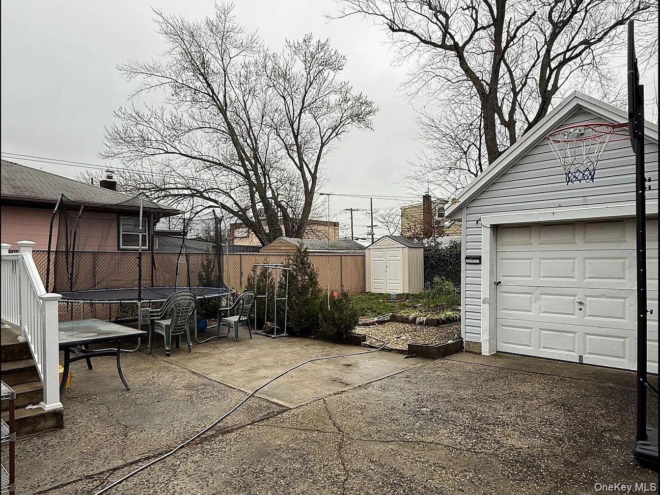 17 Litchfield Avenue – For Sale photo 7