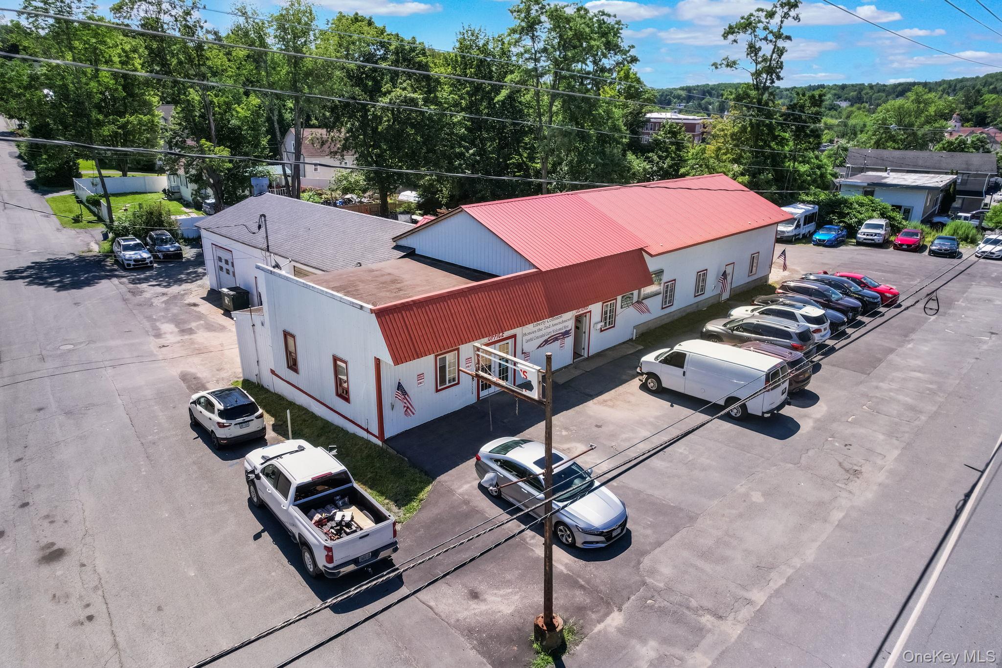 301 N Main Street – For Sale photo 4