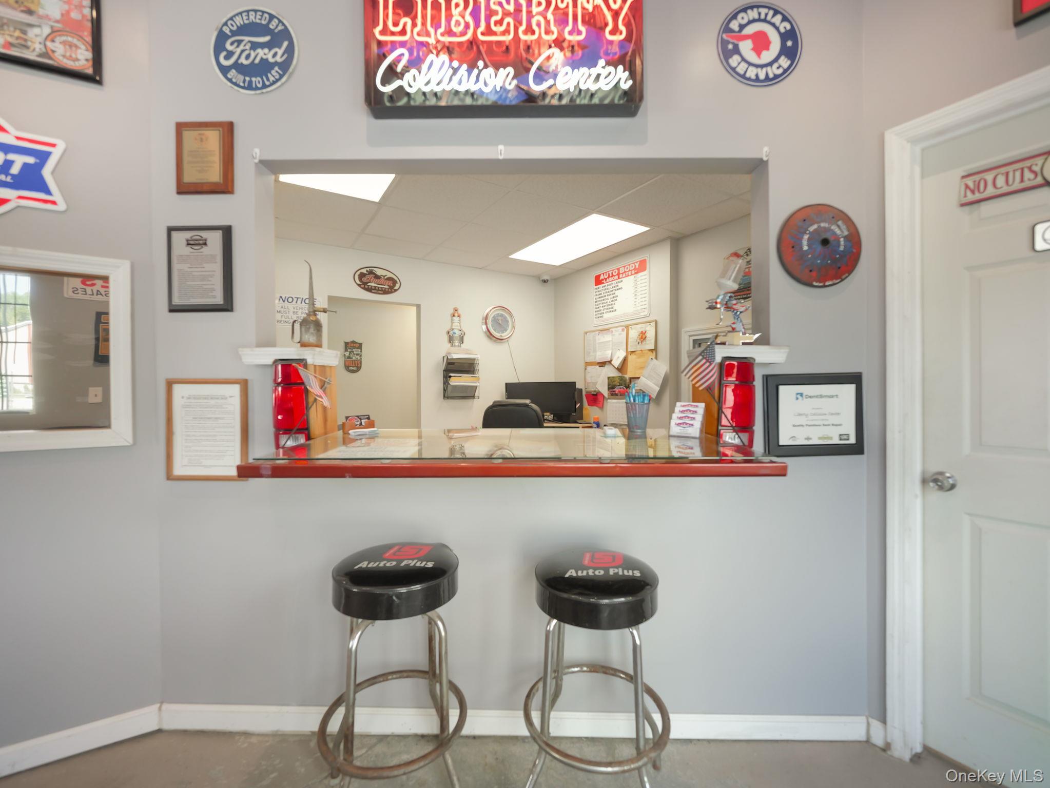 301 N Main Street – For Sale photo 18