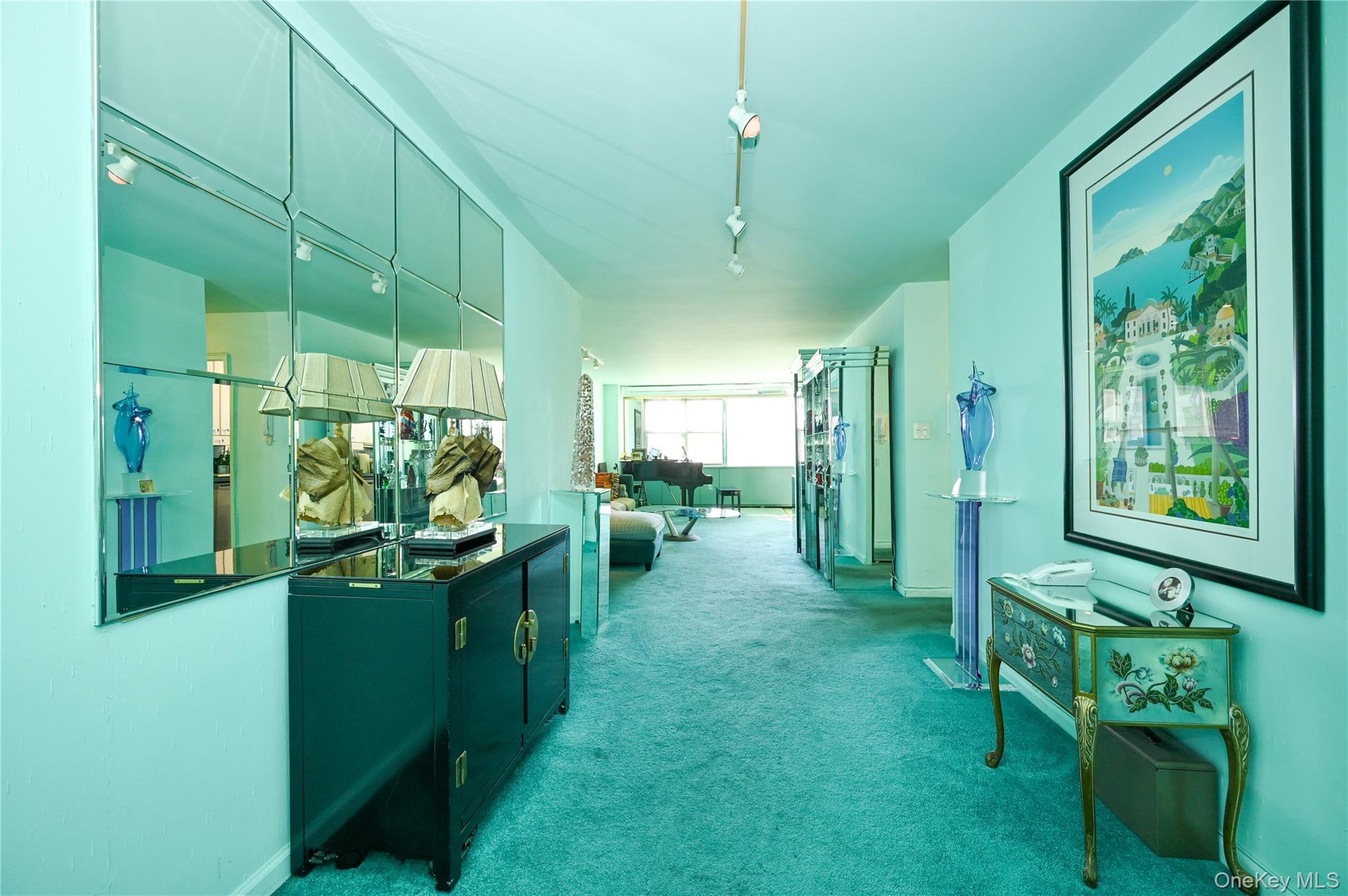 61-20 Grand Central Parkway, Unit C 306 photo 4