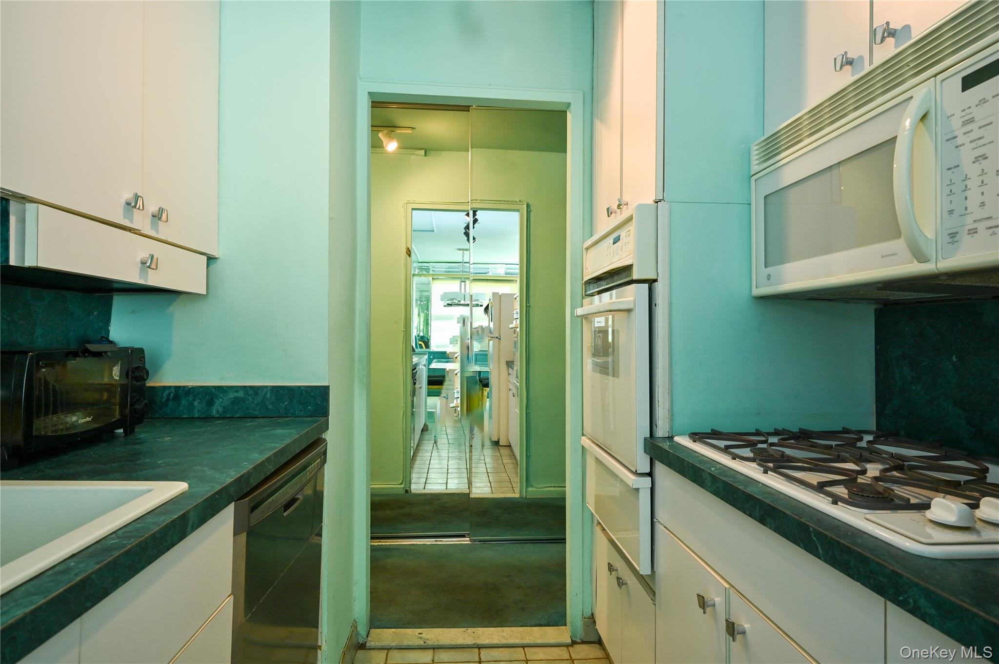 61-20 Grand Central Parkway, Unit C 306 photo 12