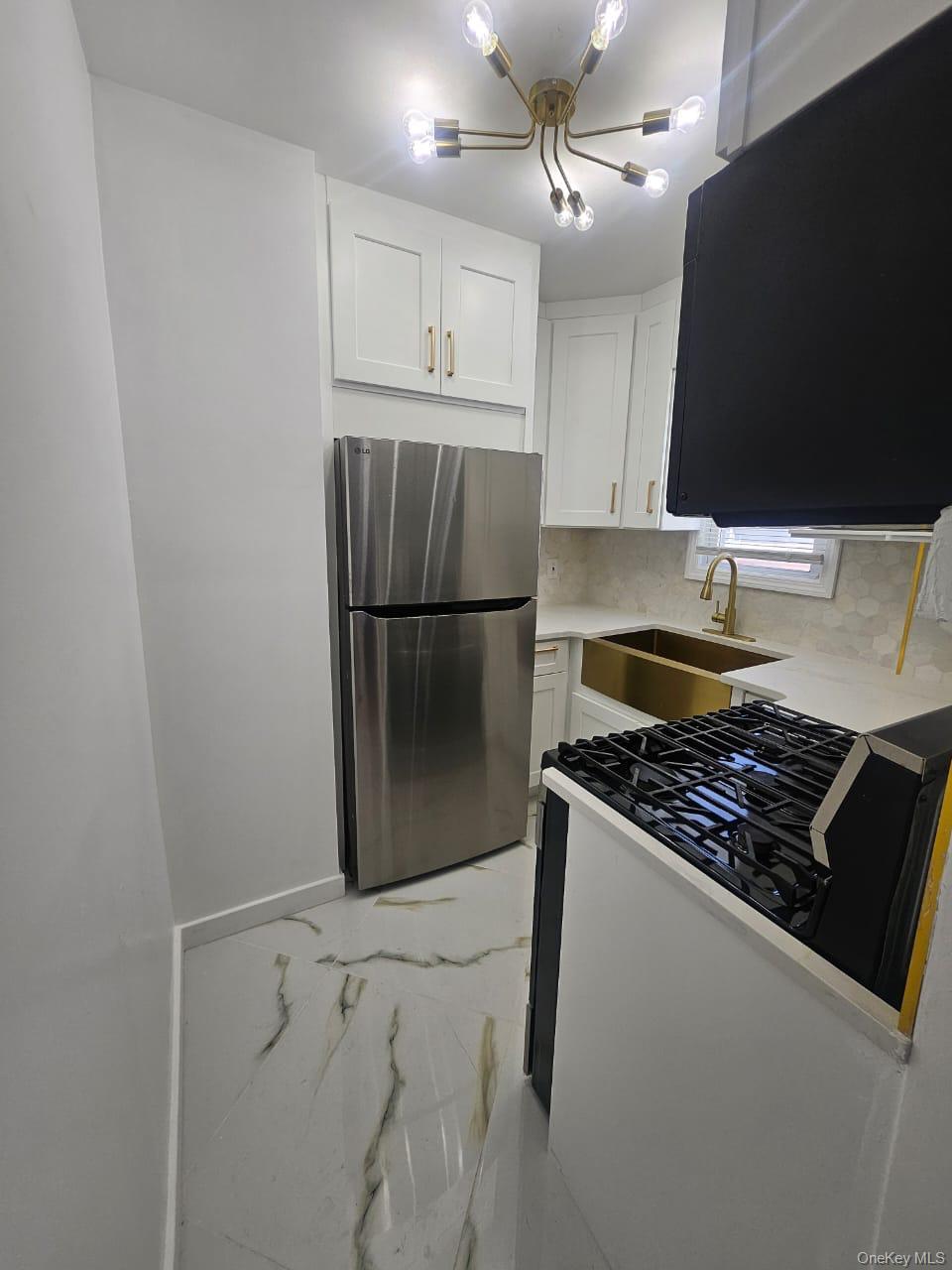 192-23 116th Road – For Rent photo 8