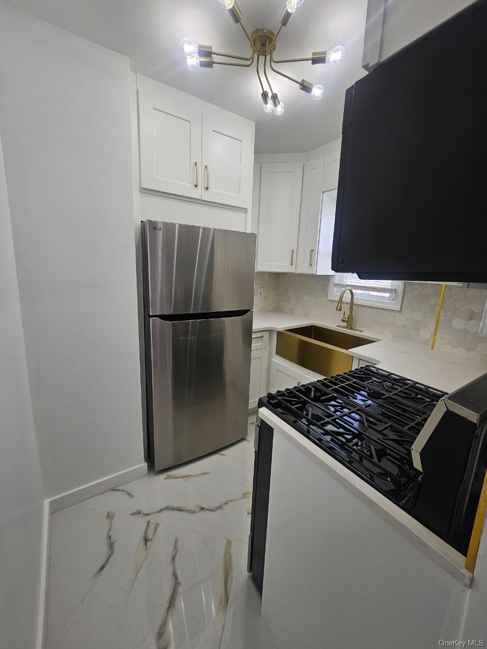 192-23 116th Road – For Rent photo 9