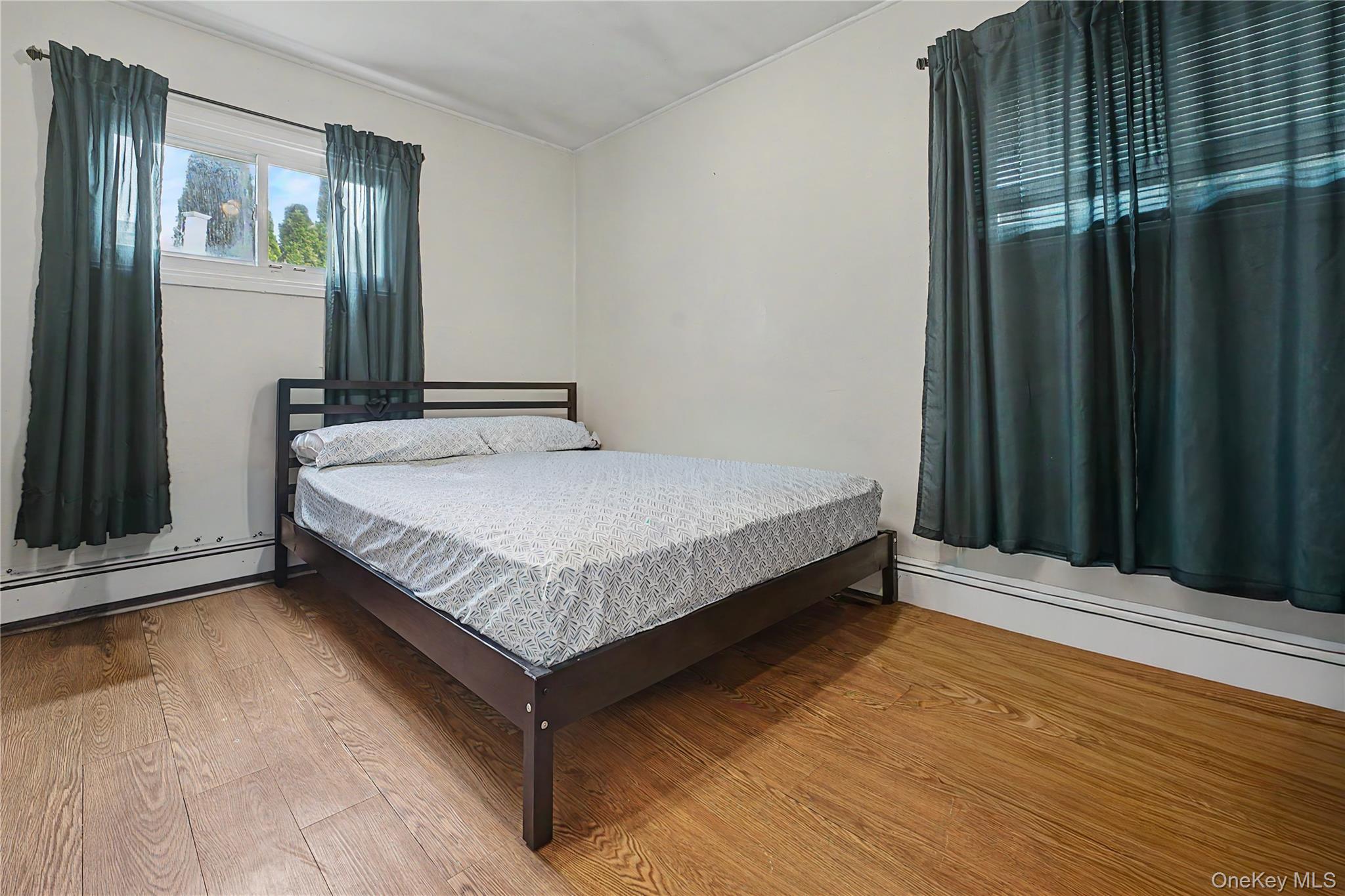 35 Meeting Lane – For Sale photo 5