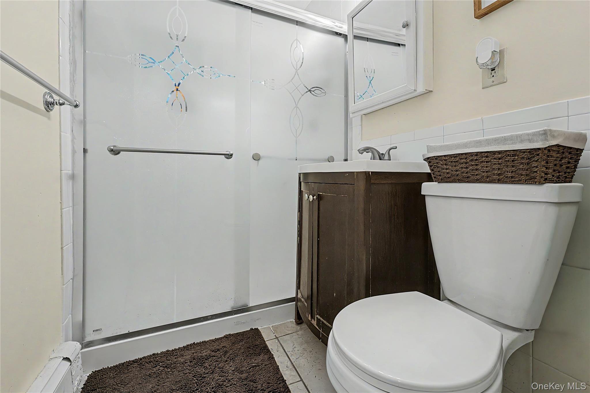 35 Meeting Lane – For Sale photo 6