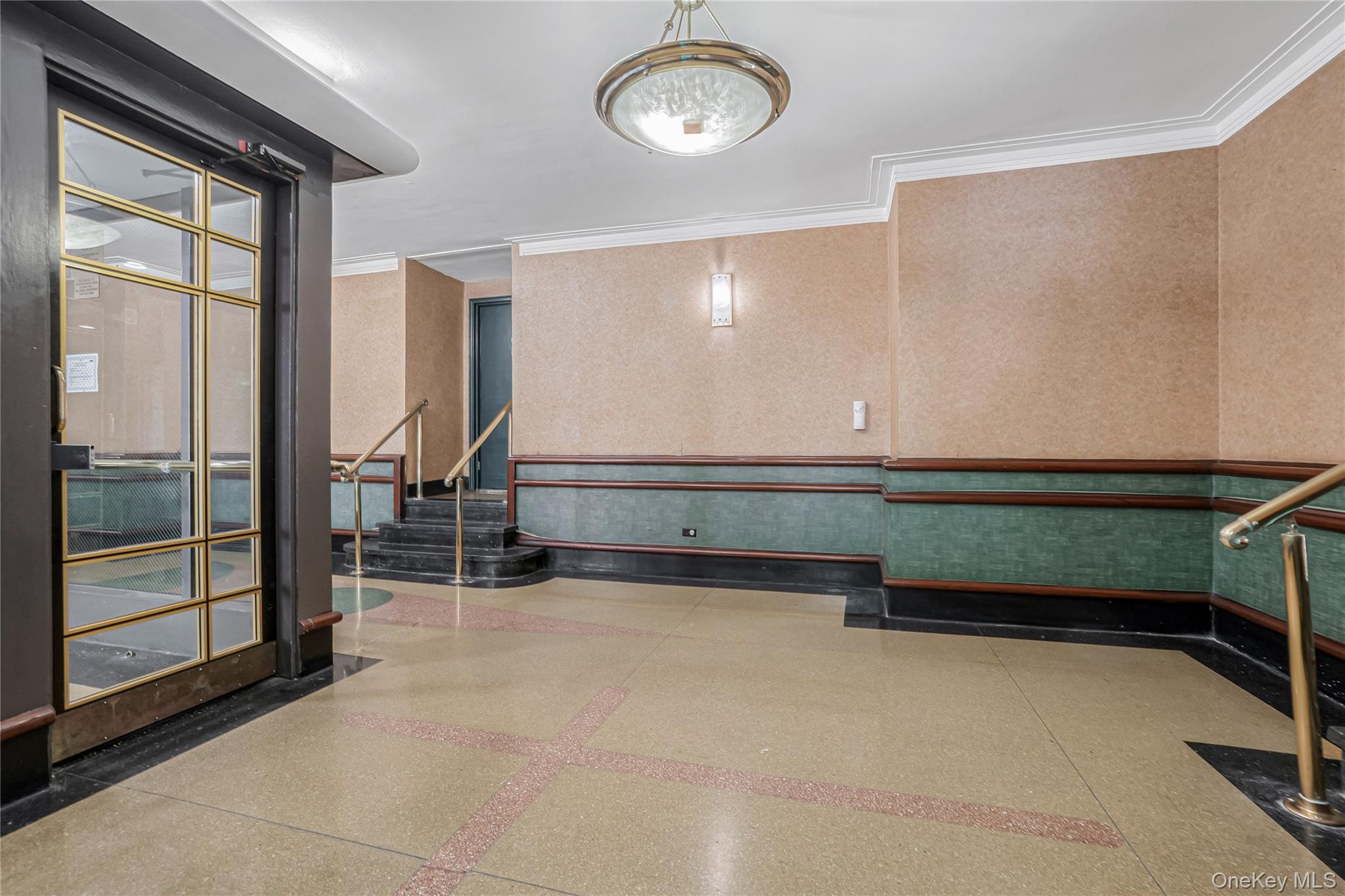 10218 64th Avenue, Unit 2X photo 17