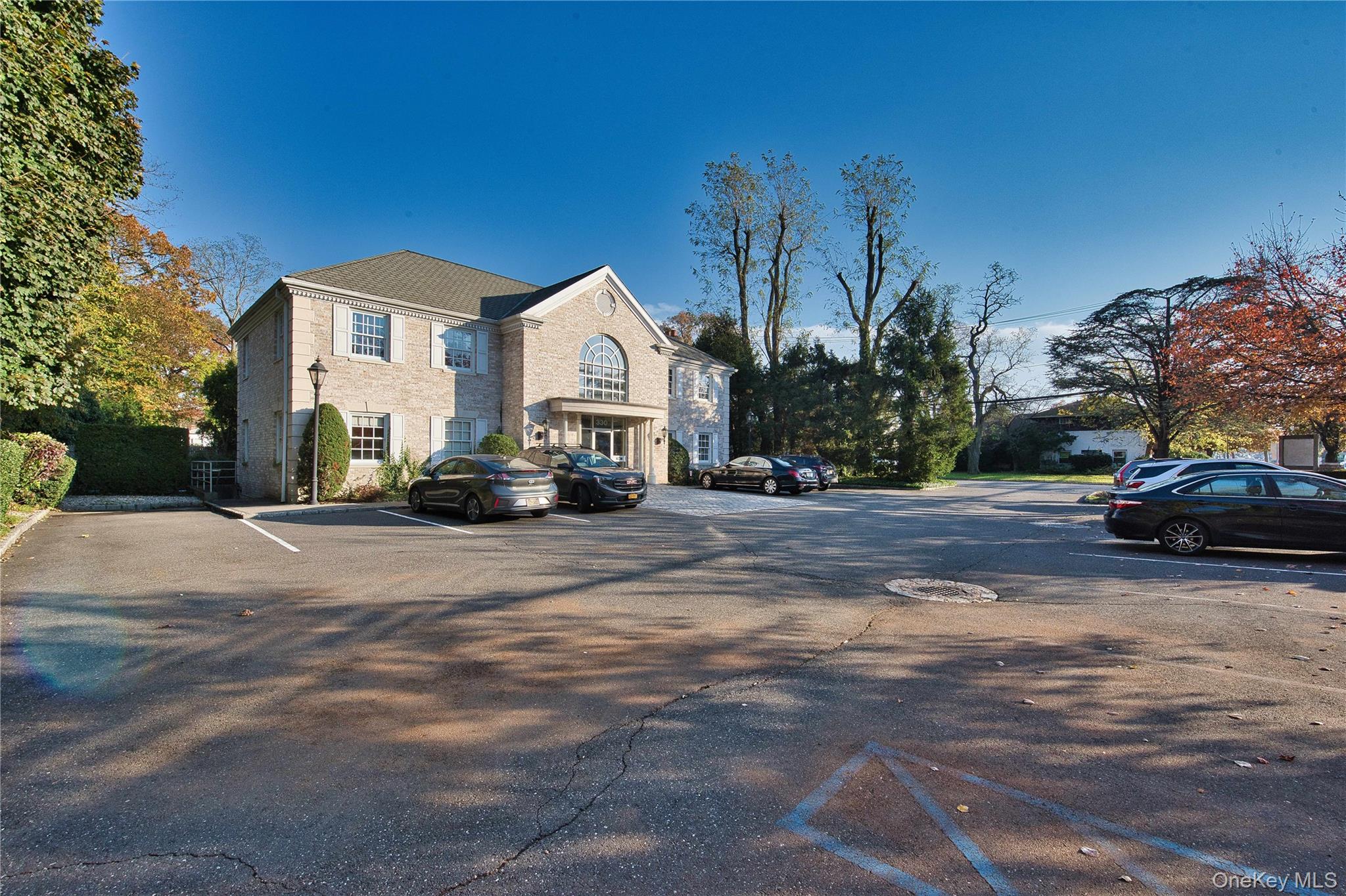 330 Willis Avenue, Unit 1 photo 13