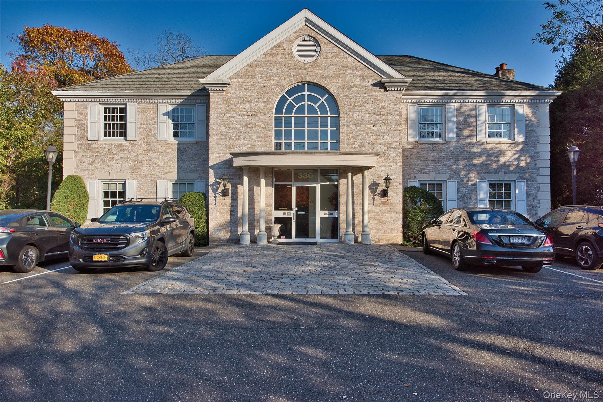 330 Willis Avenue, Unit 1 photo 14