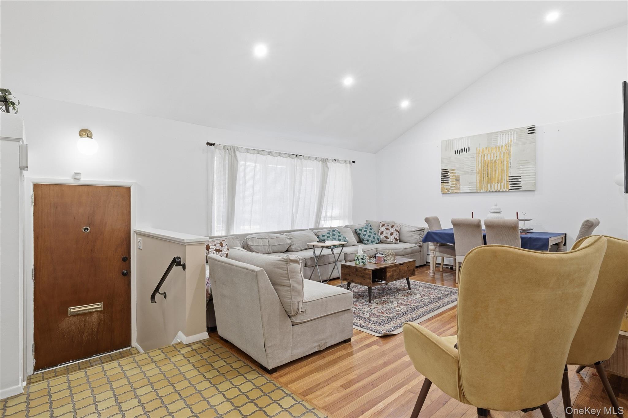 921 Edwards Boulevard – For Sale photo 2