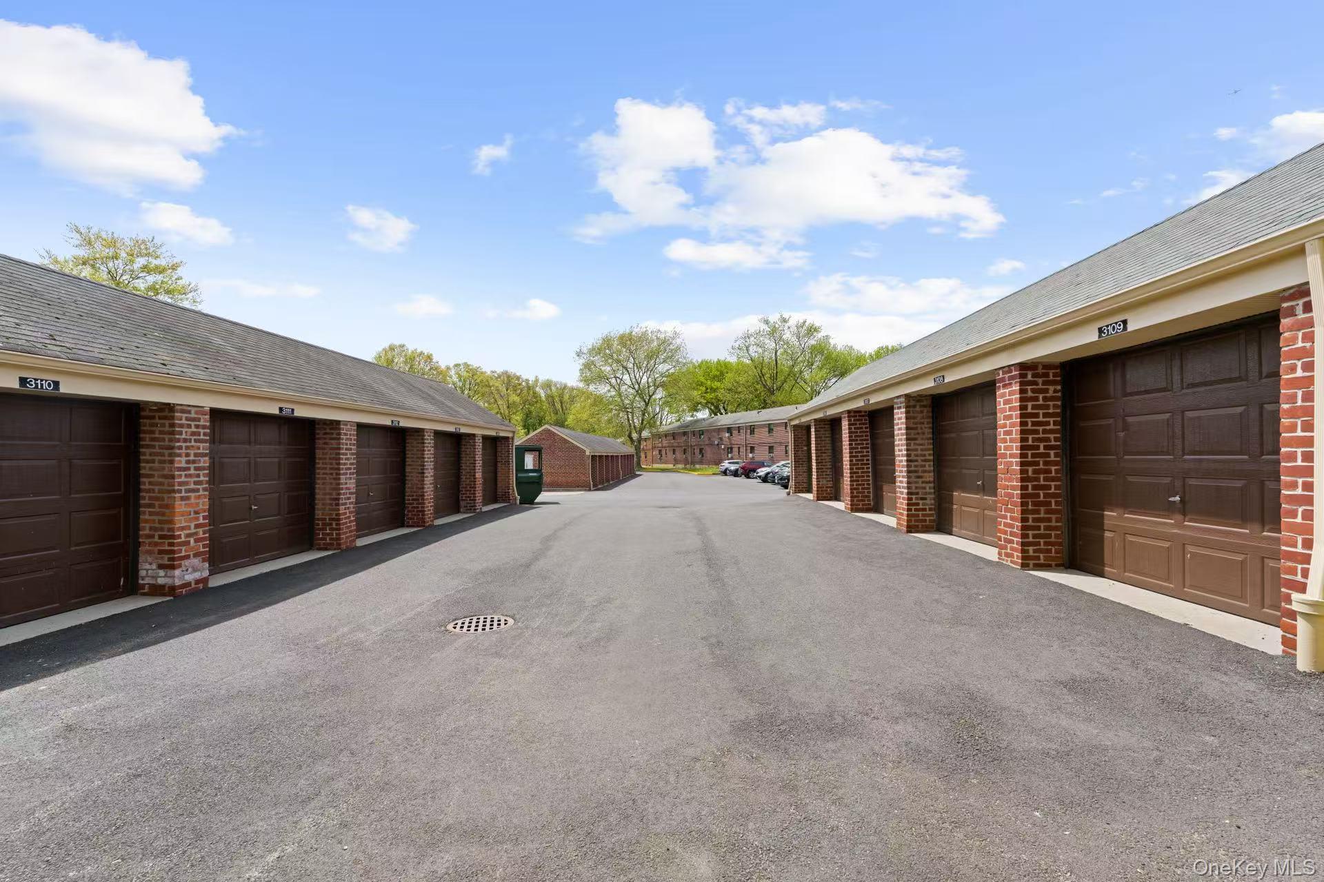 7632 Springfield Boulevard, Unit 143A photo 18