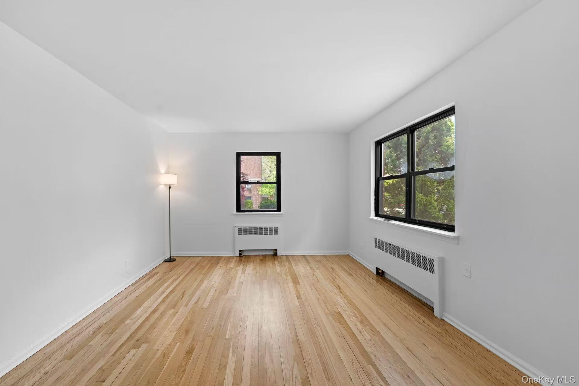 7632 Springfield Boulevard, Unit 143A photo 3