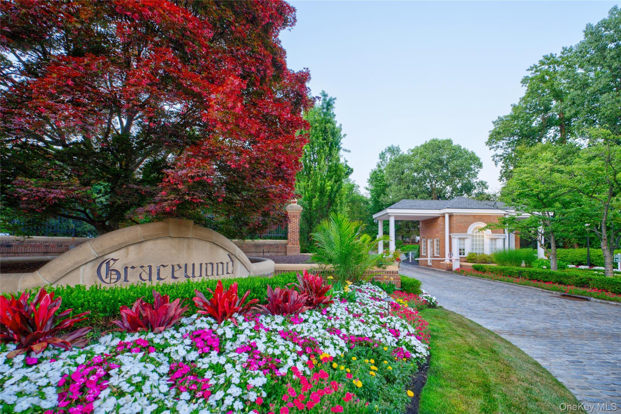 41 Evergreen Circle – For Sale photo 2